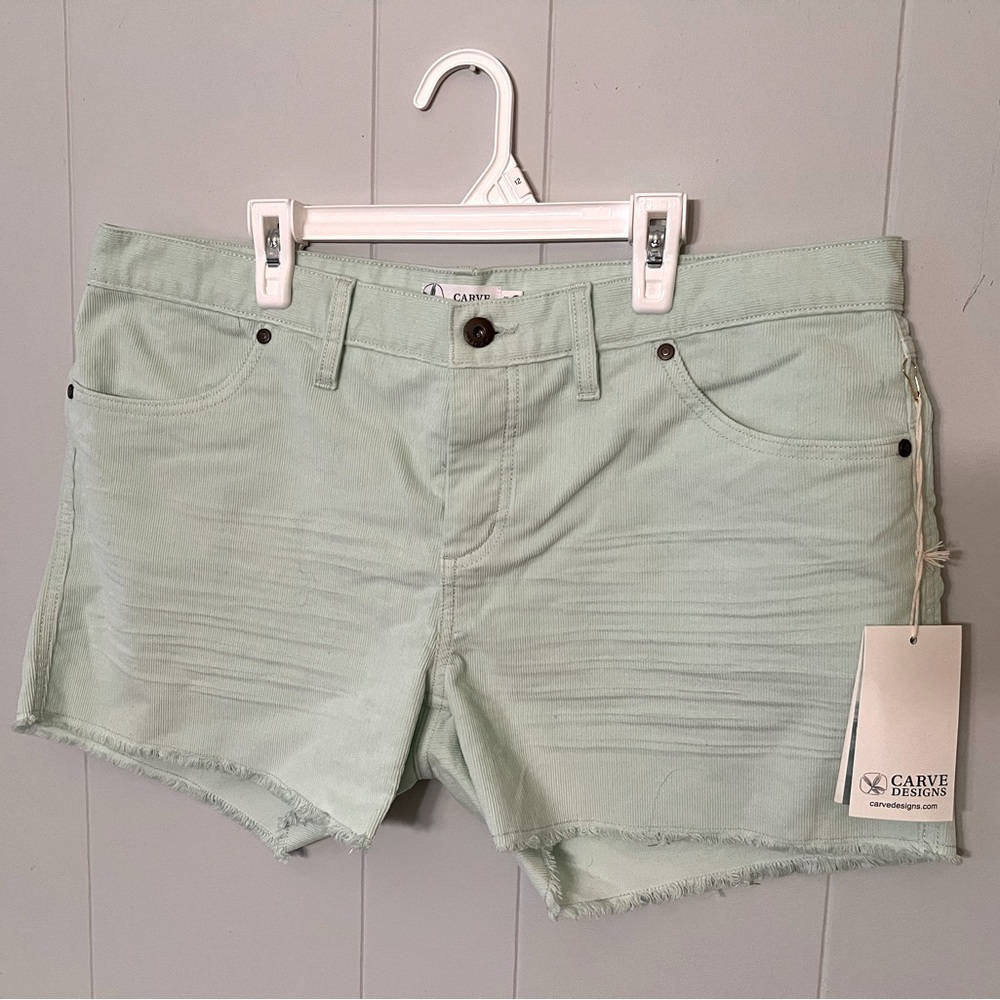Carve Designs Shorts NWT